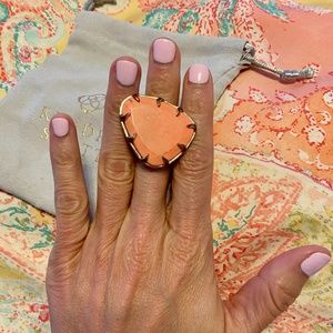 Kendra Scott Cocktail ring RARE VINTAGE coral 7